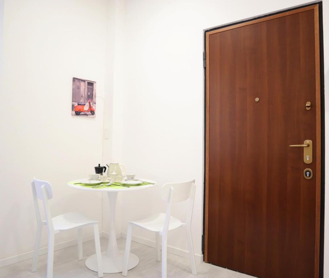 Appartamento Navigli Tiny Bright House Milano Esterno foto