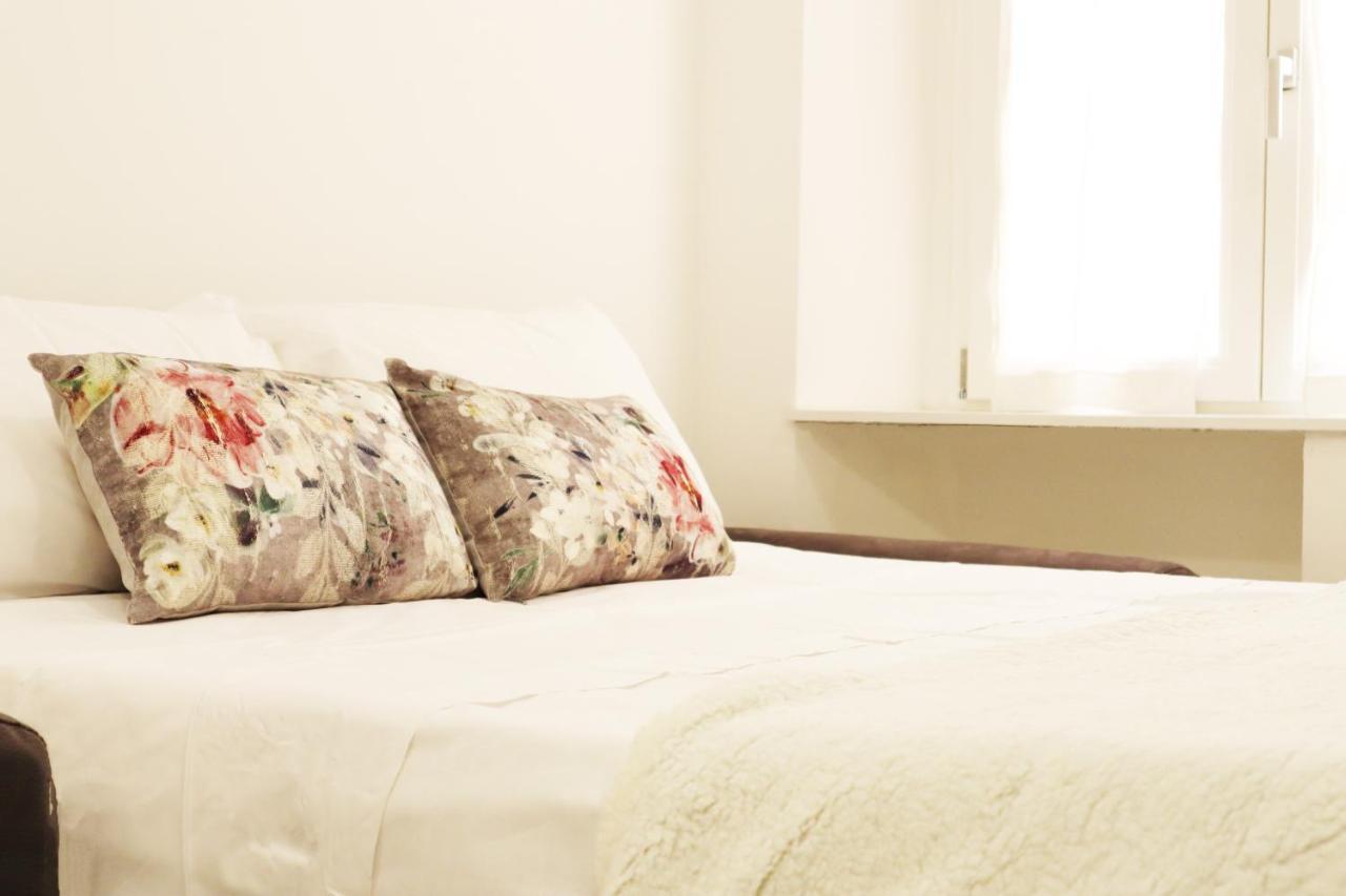 Appartamento Navigli Tiny Bright House Milano Esterno foto